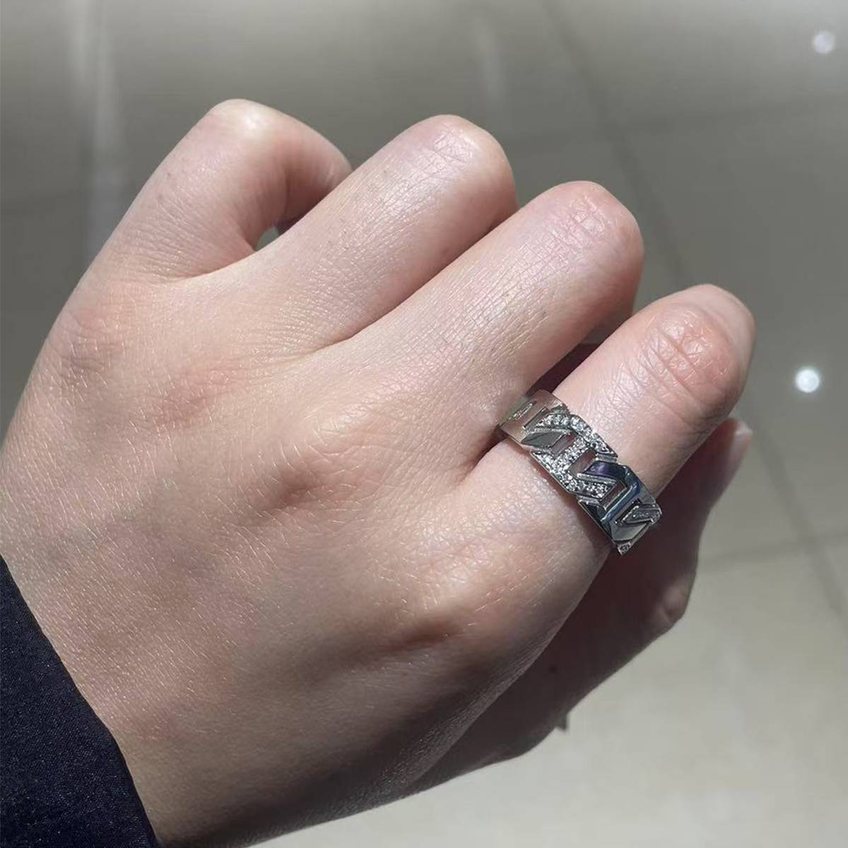 Hip hop Chain Ring Women's Ring S925 Silver Plated Platinum Customized Selection Side Stone Moissanite 0.33ct